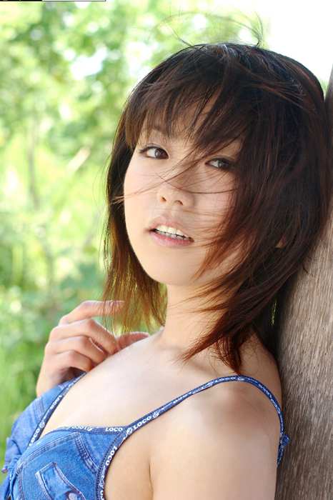 Graphis套图ID0209 2005-01-21 [Special Contents][2005 Winter Special in Bali] Saki Ninomiya - [Exotic Bird]