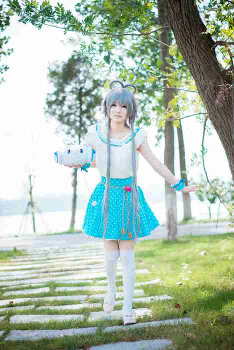 [国内Cosplay]ID0137 [CosPlay] 2015.10 No.237 洛天依水玉常服==一起出去玩吧！ [15P34M]