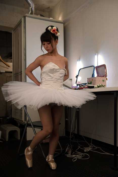 [杉浦则夫紧缚写真]ID0677 2012年之大泽佑香芭蕾舞娘被紧缚调教